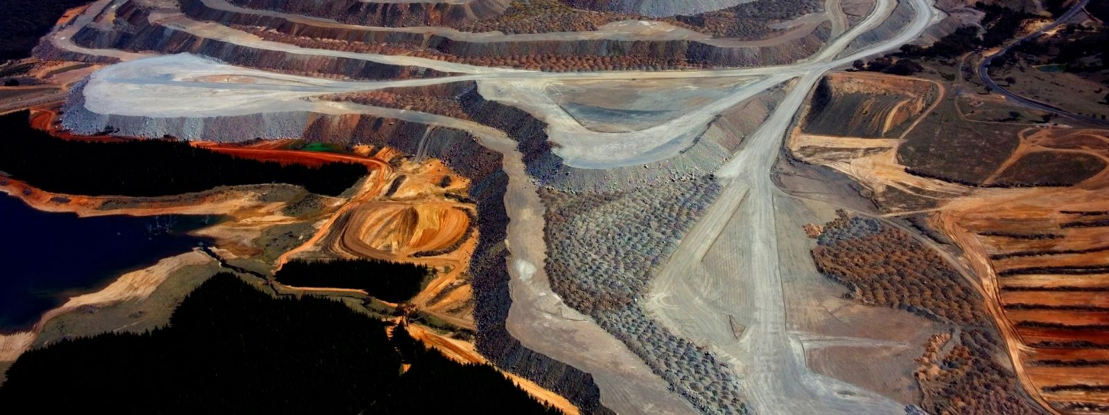 Global Minerals and Metals Markets under Geopolitical Pressure